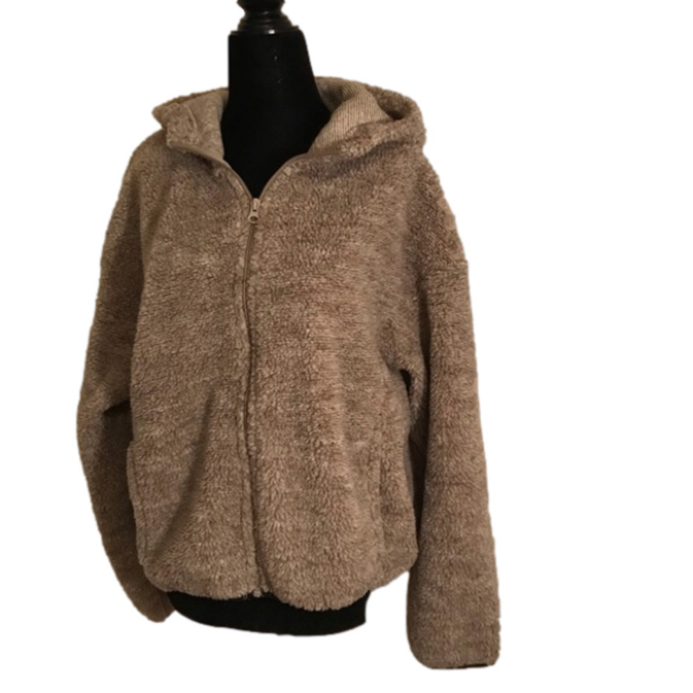 emily B full zip fleece hoodie/ jacket. Women’s size Large. Oatmeal colour.